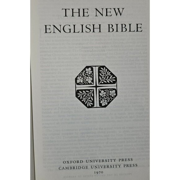 The New English Bible Hardcover Edition 1970 Oxford Cambridge University Press V - Picture 2 of 7